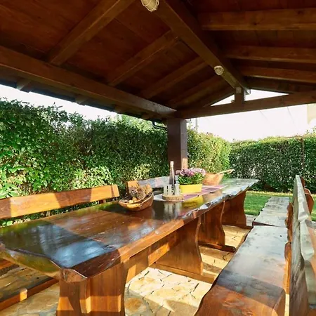 Holiday House Zugan *