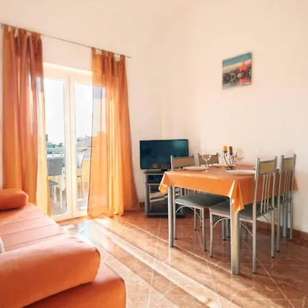 Holiday House Zugan *