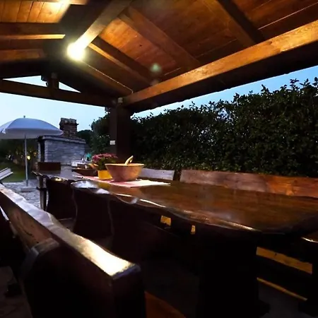 בית נופש Holiday House Zugan